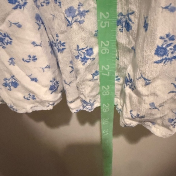 Hollister Floral Babydoll Skort Dress Size Small White Blue Smocked Romper Mini - Picture 11 of 11